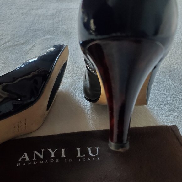 Anyi Lu Emily Black Patent Leather Round Toe Pumps size 41 - Picture 10 of 15